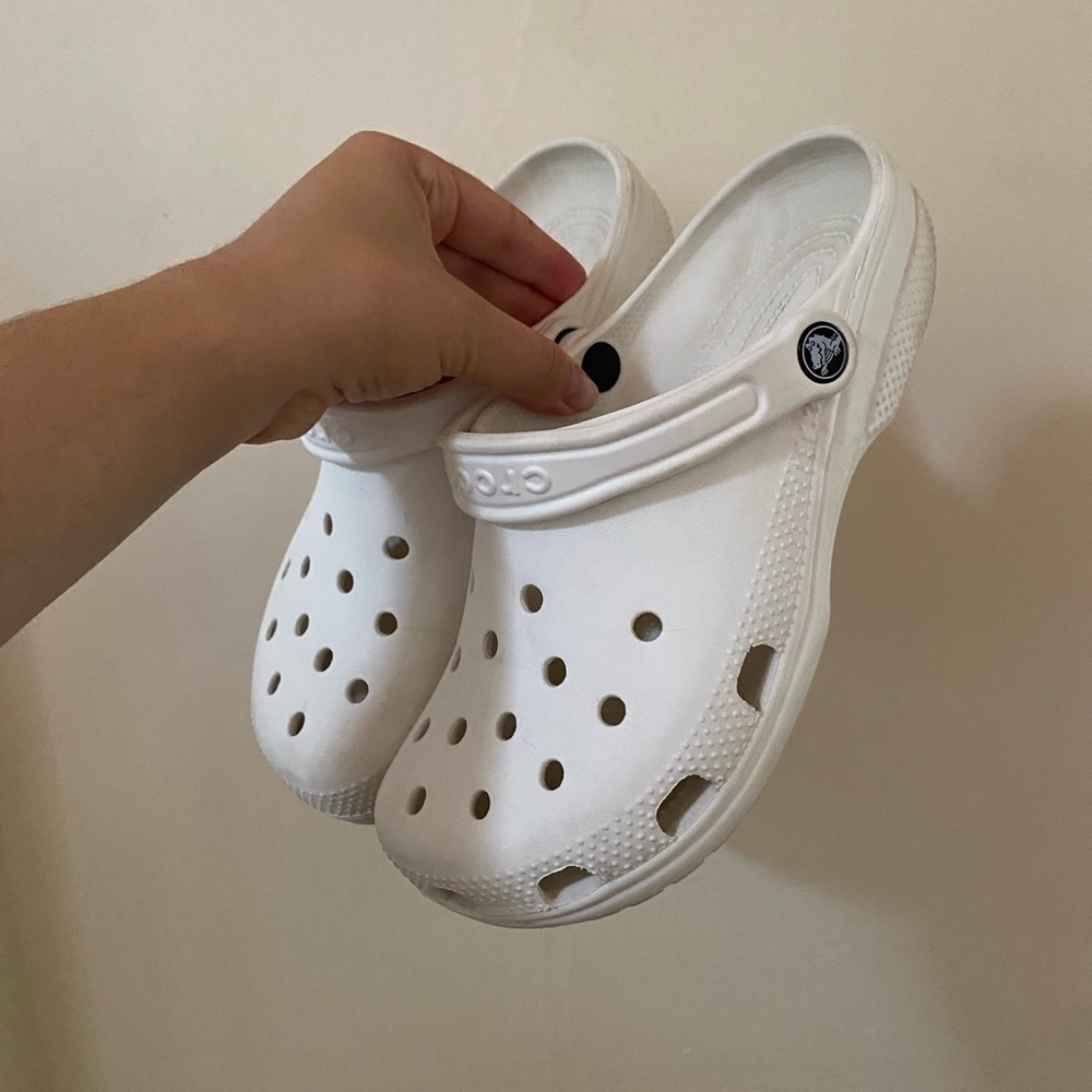Crocs Unisex Classic Clog 6 US Men 8 US Women White